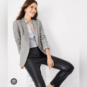 Ann Taylor Hutton Blazer in Brushed Houndstooth Wool Blend - Size 8